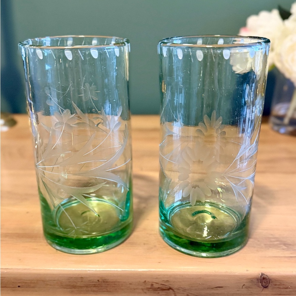 Bobby Flay Green Highball | Etched Floral Glass | Set 2 - Picture 2 of 5